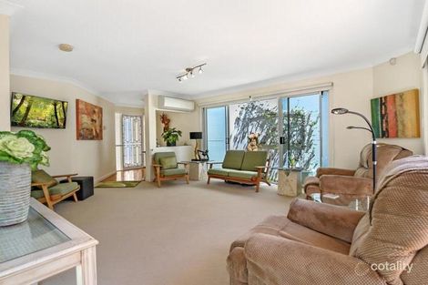 Property photo of 106-108 Cotlew Street East Southport QLD 4215