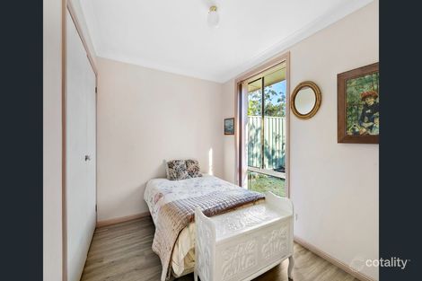 Property photo of 27 Pemberton Boulevard Lisarow NSW 2250