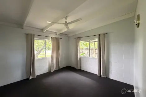 Property photo of 10 McGregor Street Manoora QLD 4870