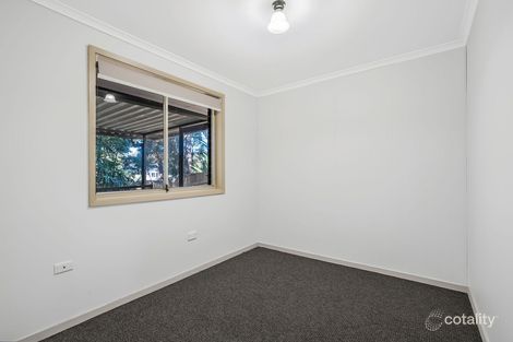 Property photo of 10 Heather Crescent Wyoming NSW 2250