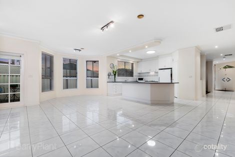 Property photo of 11 Anglers Court Seabrook VIC 3028