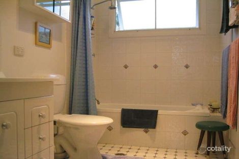 Property photo of 2 Russell Street East Tamworth NSW 2340