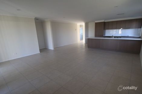 Property photo of 54 Mayfair Drive Emerald QLD 4720