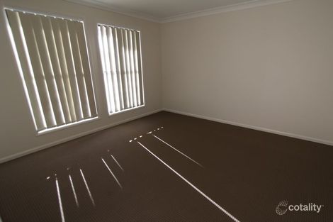 Property photo of 54 Mayfair Drive Emerald QLD 4720