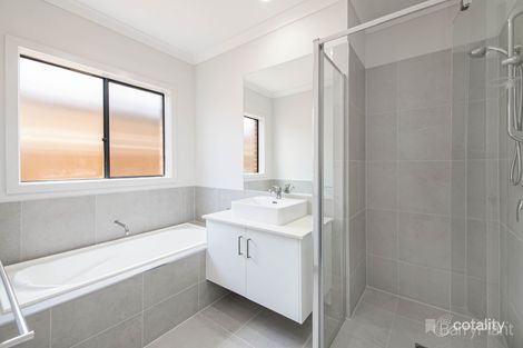 Property photo of 11 Gardenia Drive Beaconsfield VIC 3807