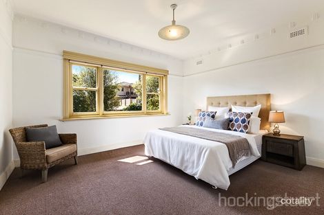 Property photo of 592 Centre Road Bentleigh VIC 3204