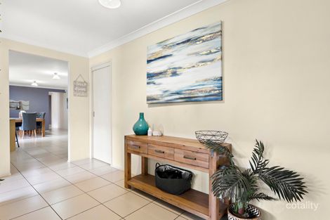 Property photo of 4 Kooringal Avenue Woongarrah NSW 2259
