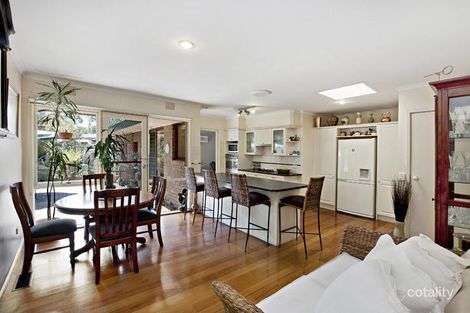 Property photo of 2 Landau Drive Warranwood VIC 3134