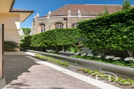 Property photo of 2/2 Lansell Road Toorak VIC 3142