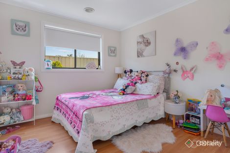 Property photo of 28 Tawrrific Street Kurunjang VIC 3337