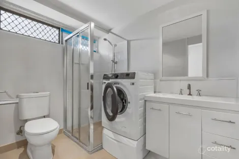 Property photo of 1/554 Main Street Kangaroo Point QLD 4169