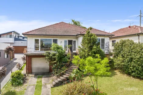 Property photo of 6 Gundarun Street West Wollongong NSW 2500