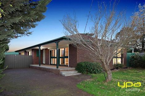 32 Socrates Way, Rockbank, VIC 3335