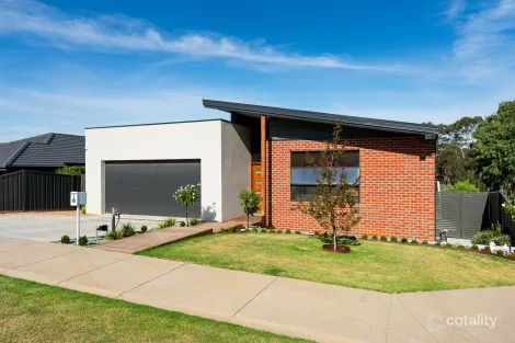 Property photo of 5 Jarrod Drive McKenzie Hill VIC 3451