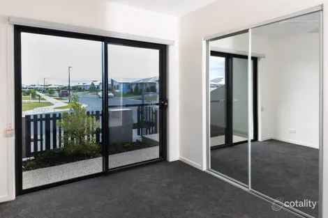 Property photo of 25 Stephen Crescent Nirimba QLD 4551