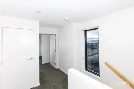 Property photo of 25 Stephen Crescent Nirimba QLD 4551