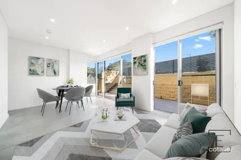 1/98 Lakeside Pde, Jordan Springs, NSW 2747