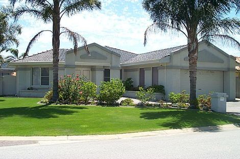 Property photo of 2 Amblin Green Noranda WA 6062
