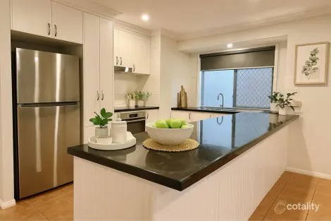 Property photo of 86 Flinders Crescent Forest Lake QLD 4078