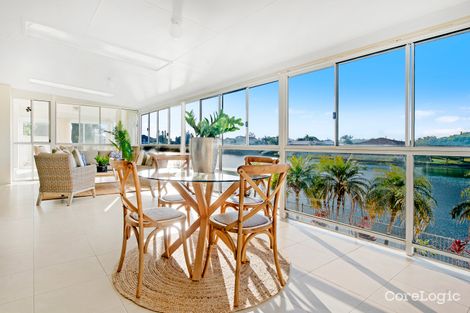 Property photo of 11 Villa Court Broadbeach Waters QLD 4218