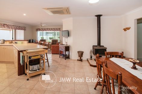 Property photo of 20 Acacia Close Dunsborough WA 6281