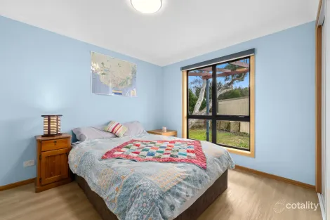 Property photo of 18 Fergusson Street Camperdown VIC 3260