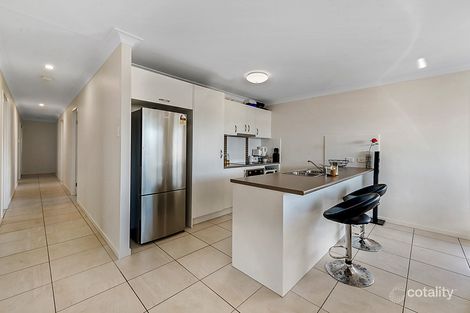 Property photo of 15 Leabrook Place Pimpama QLD 4209