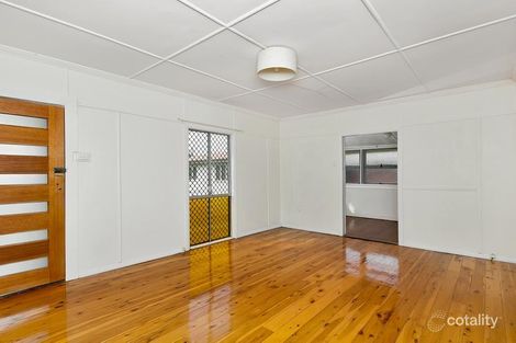 Property photo of 19 Bernays Road Wynnum West QLD 4178