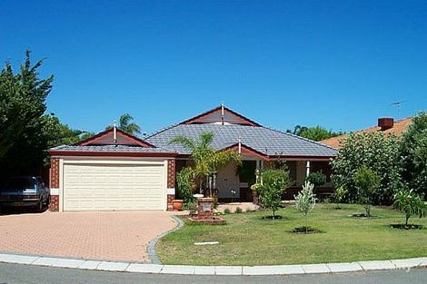 8 Empress Ct, Ocean Reef, WA 6027