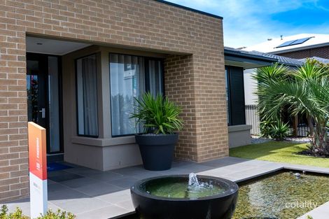 Property photo of 10 Murphy Street Clyde North VIC 3978