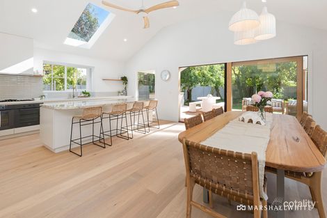 Property photo of 11 Rosedale Grove Frankston South VIC 3199