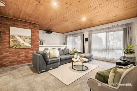 Property photo of 60 Meadowgate Drive Chirnside Park VIC 3116