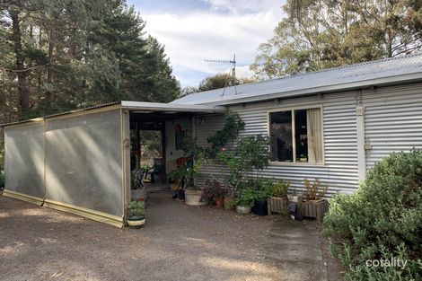 Property photo of 63 Third Avenue Kendenup WA 6323