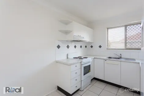 Property photo of 3/45 Chalk Street Wooloowin QLD 4030