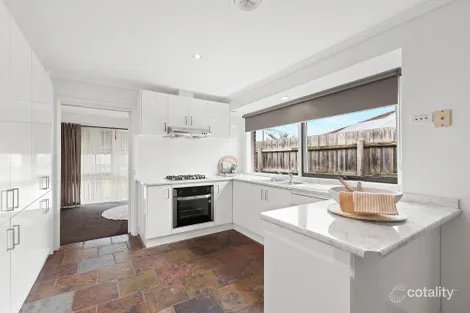 Property photo of 16 Valewood Drive Kealba VIC 3021