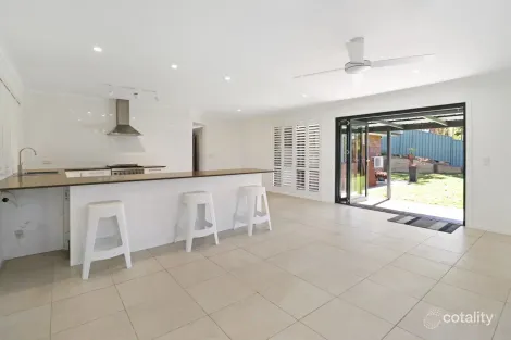 Property photo of 11 Jilpangi Crescent Ashmore QLD 4214