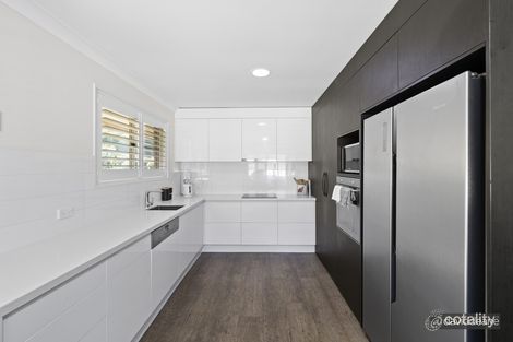 Property photo of 27 Ladybird Street Kallangur QLD 4503