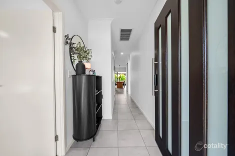 Property photo of 1/23 Flinders Street Pimpama QLD 4209