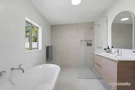 Property photo of 9 Marsh Street Armidale NSW 2350