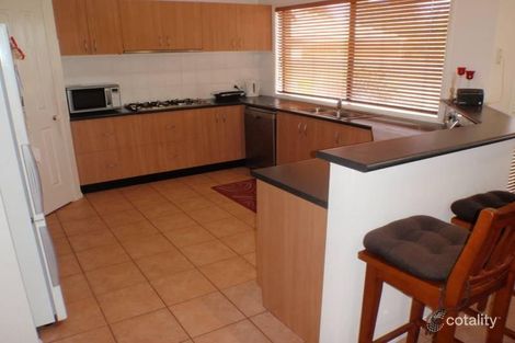 Property photo of 82 Royal Crescent Hillside VIC 3037