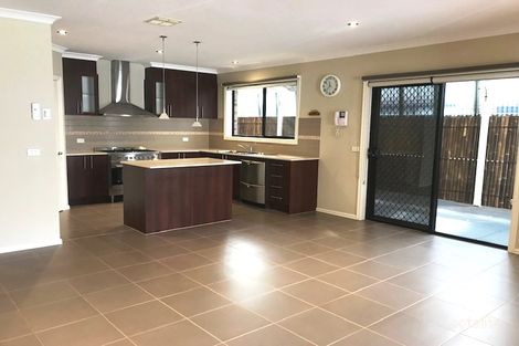 Property photo of 45 Carisbrook Street Caroline Springs VIC 3023