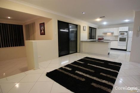 Property photo of 33 Araminta Chase Cameron Park NSW 2285