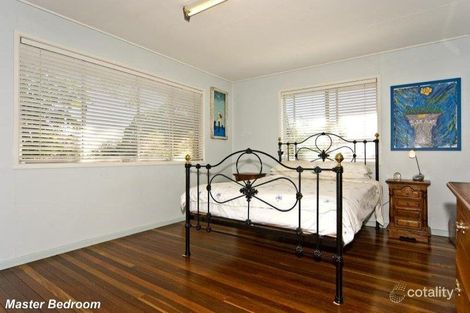 72 Ernest St, Manly, QLD 4179