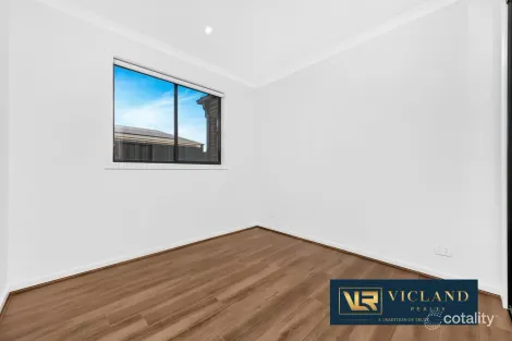 Property photo of 28 Wattlebird Street Beveridge VIC 3753