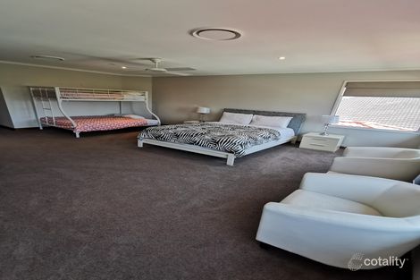 Property photo of 16 Cartagena Lane Coombabah QLD 4216