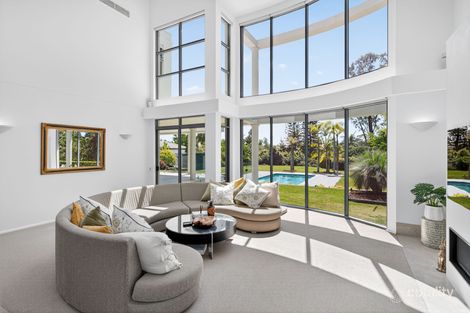 Property photo of 6271 Ferny Lane Hope Island QLD 4212