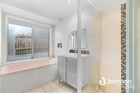 Property photo of 220 Eagle Street Collingwood Park QLD 4301