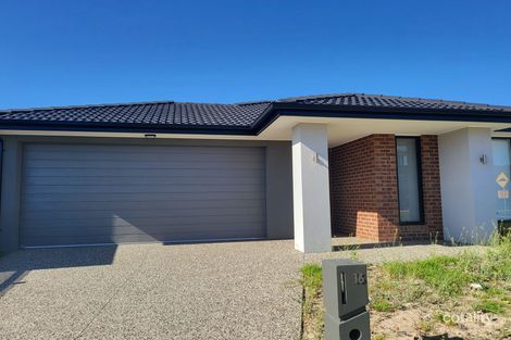 Property photo of 16 Favero Street Clyde North VIC 3978