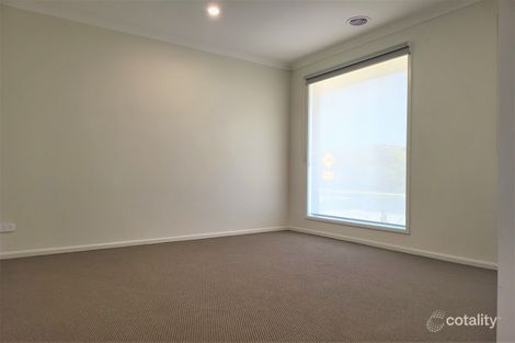 Property photo of 16 Favero Street Clyde North VIC 3978