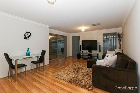 Property photo of 32 Lancelot Green Wattle Grove WA 6107